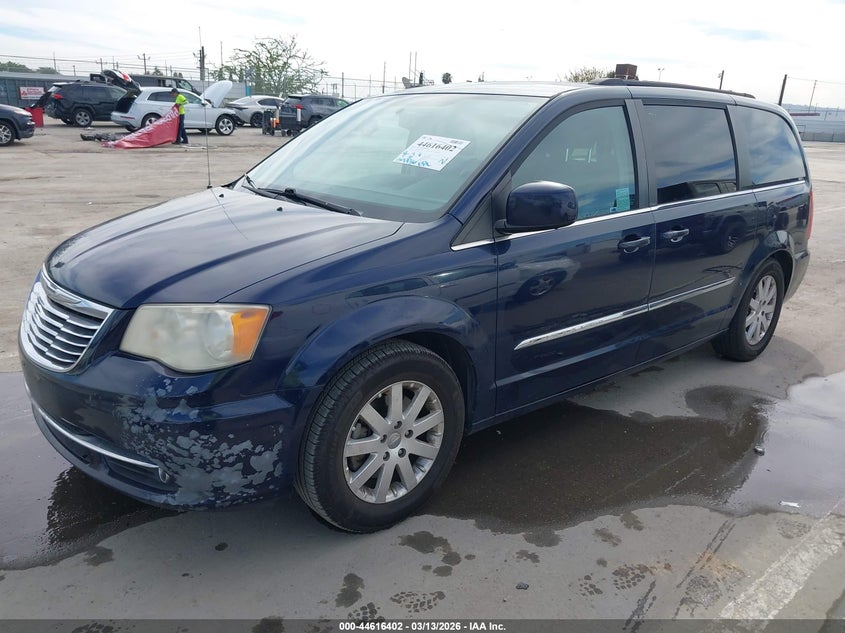 2014 Chrysler Town & Country Touring