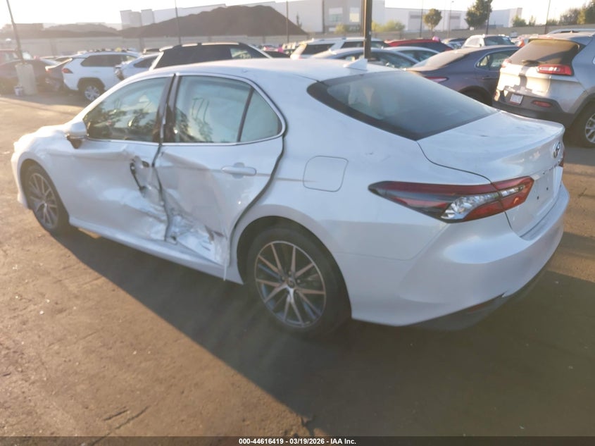 2022 Toyota Camry Xle