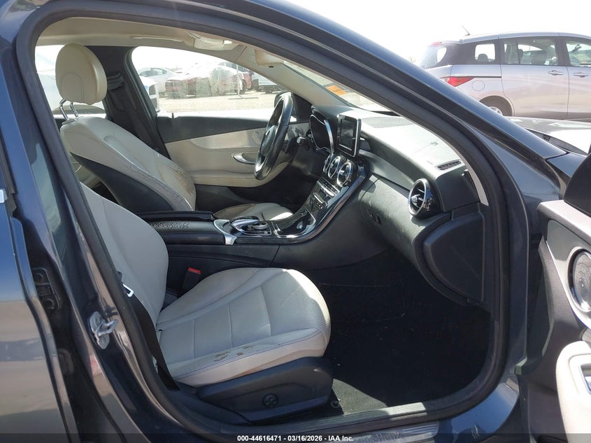 2015 Mercedes-Benz C 300