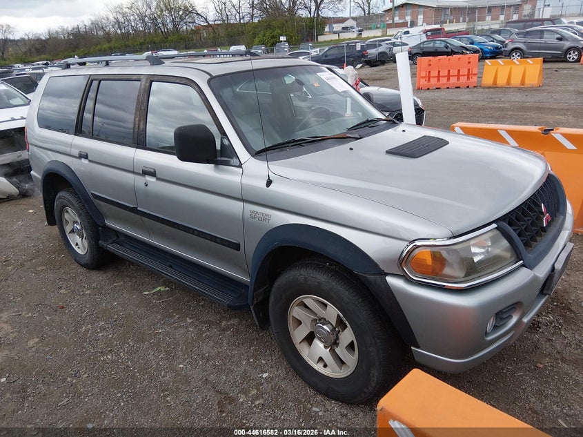 JA4MT31R71P055605 MITSUBISHI MONTERO SPORT Photo 1