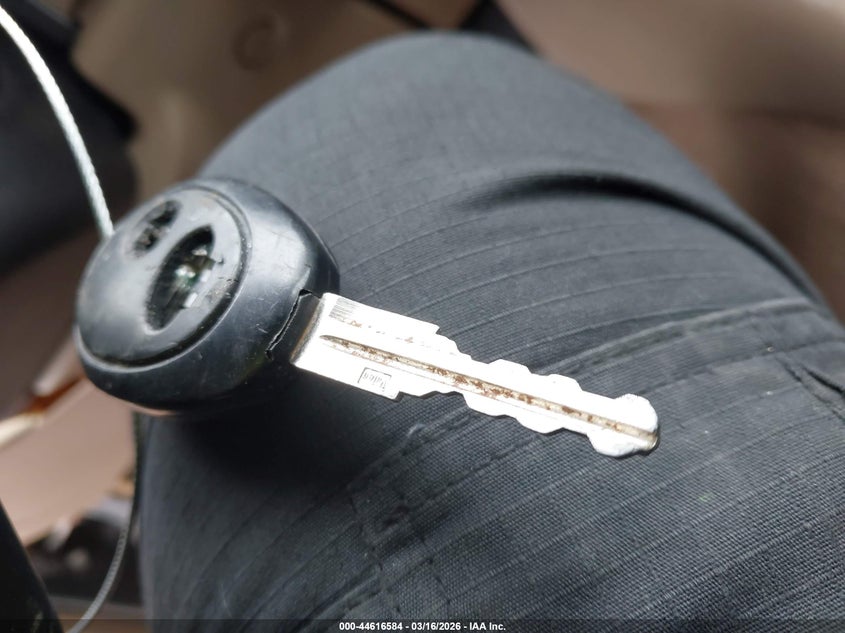 2001 Land Rover Discovery Series Ii VIN: SALTL15451A712627 Lot: 44616584