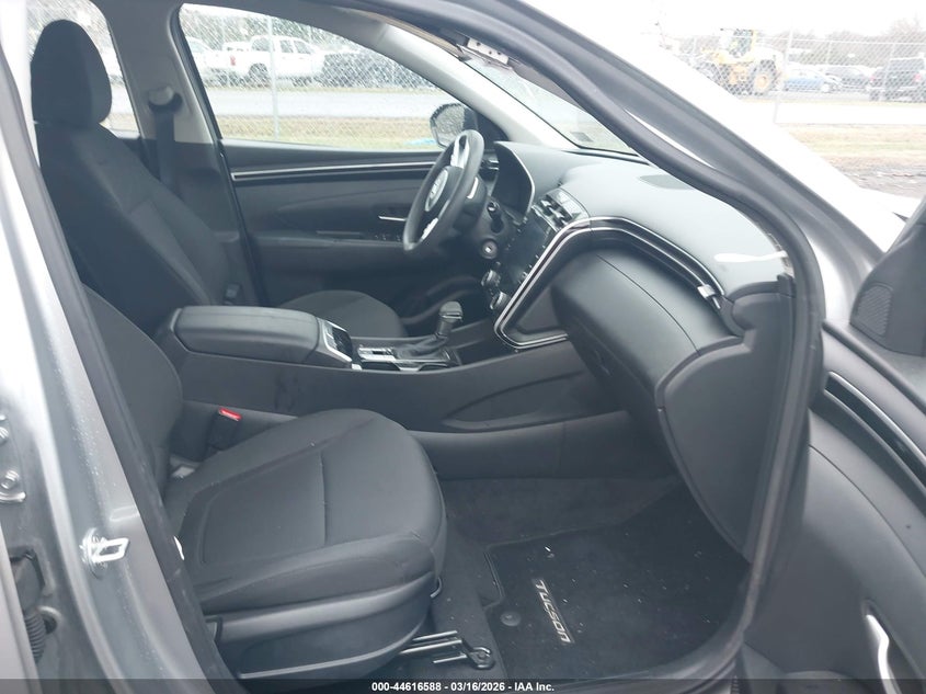 2022 Hyundai Tucson Se