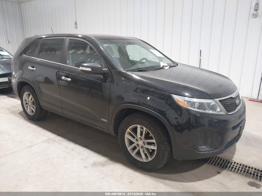 2015 KIA SORENTO LX