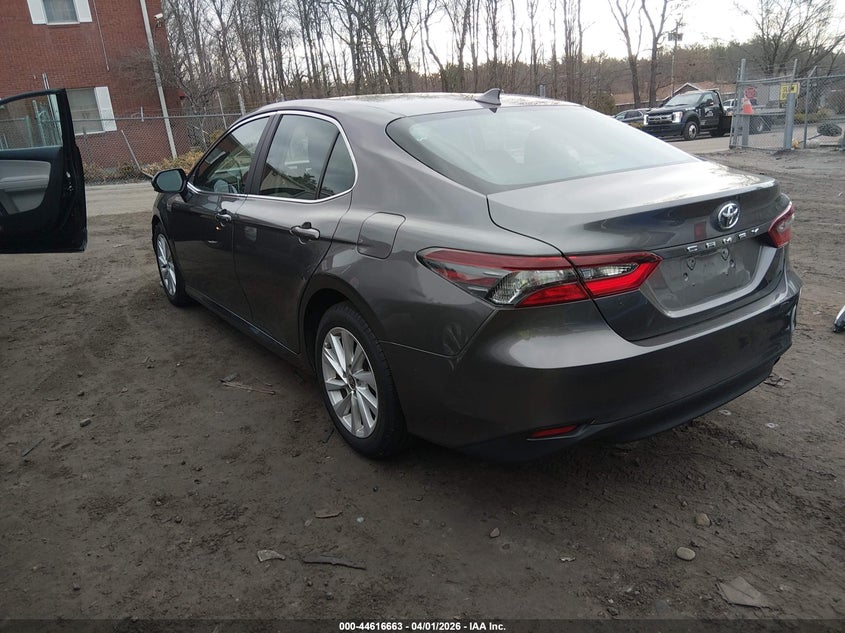 2024 Toyota Camry Le