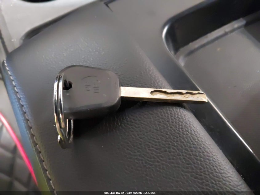 2016 Chevrolet Silverado 1500 1Lt VIN: 3GCUKREH3GG164797 Lot: 44616752