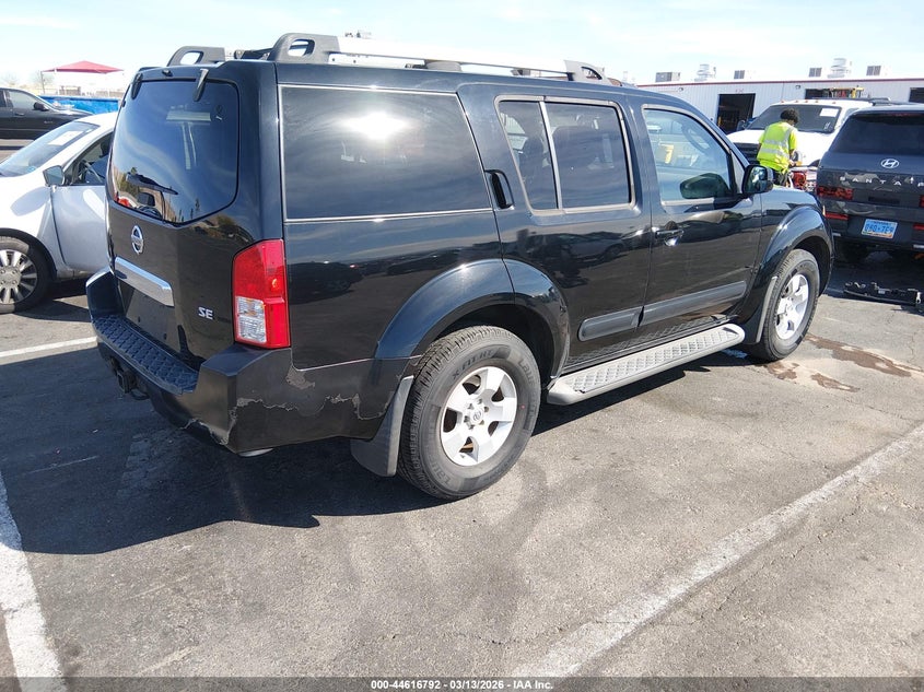 2005 Nissan Pathfinder Se