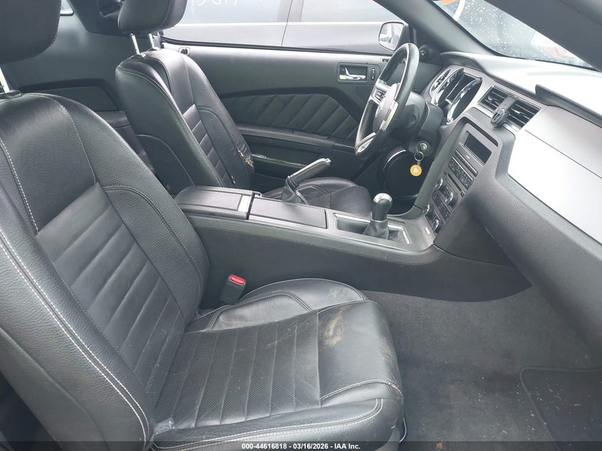 2012 Ford Mustang V6 Premium