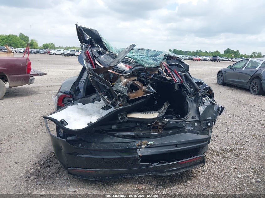 2022 Tesla Model S Plaid Tri Motor All-Wheel Drive VIN: 5YJSA1E60NF472071 Lot: 44616862