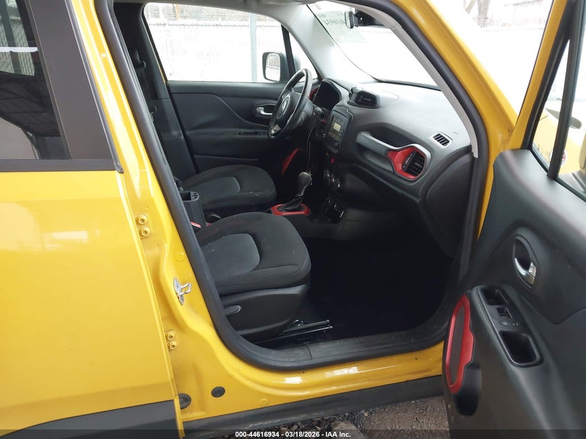 2016 Jeep Renegade Trailhawk