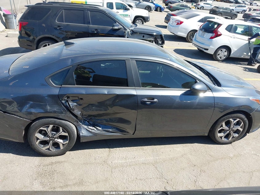 VIN 3KPF24AD5ME290701 2021 KIA FORTE LXS