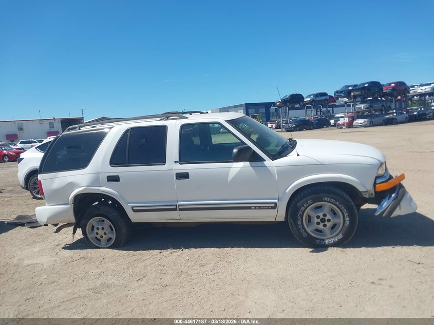 2000 Chevrolet Blazer Ls VIN: 1GNDT13W2Y2323228 Lot: 44617187