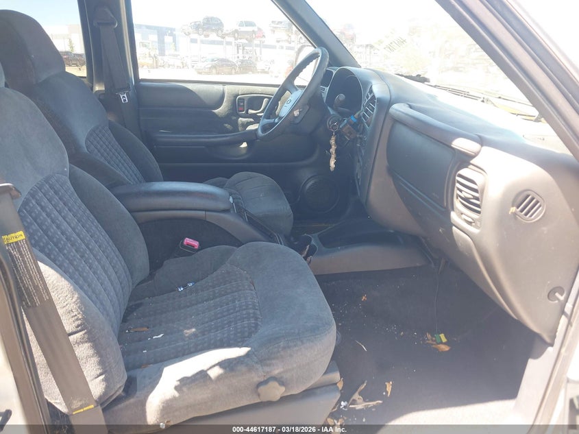 2000 Chevrolet Blazer Ls