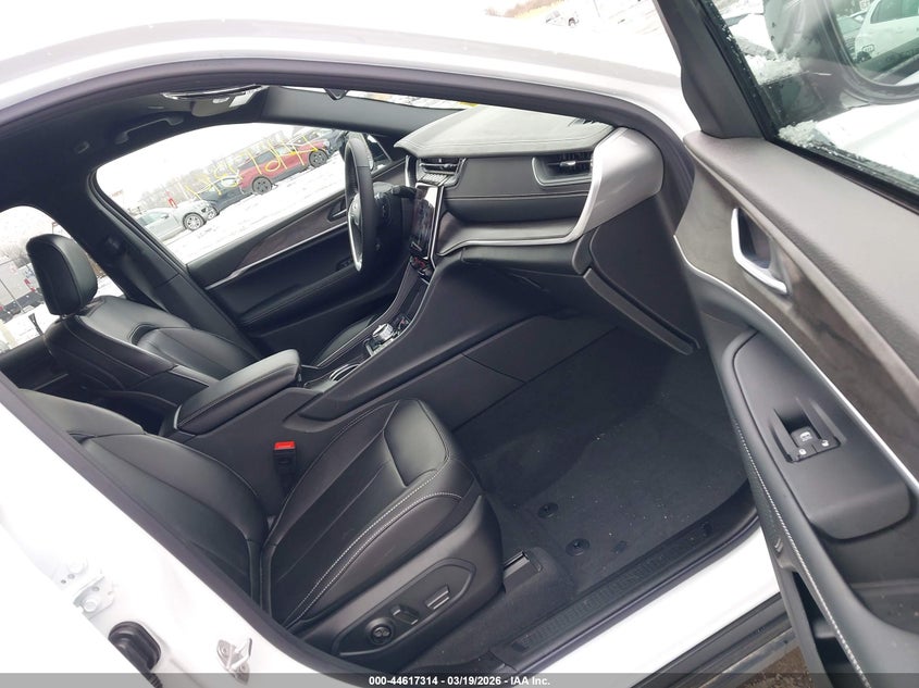 2025 Jeep Grand Cherokee Limited 4X4