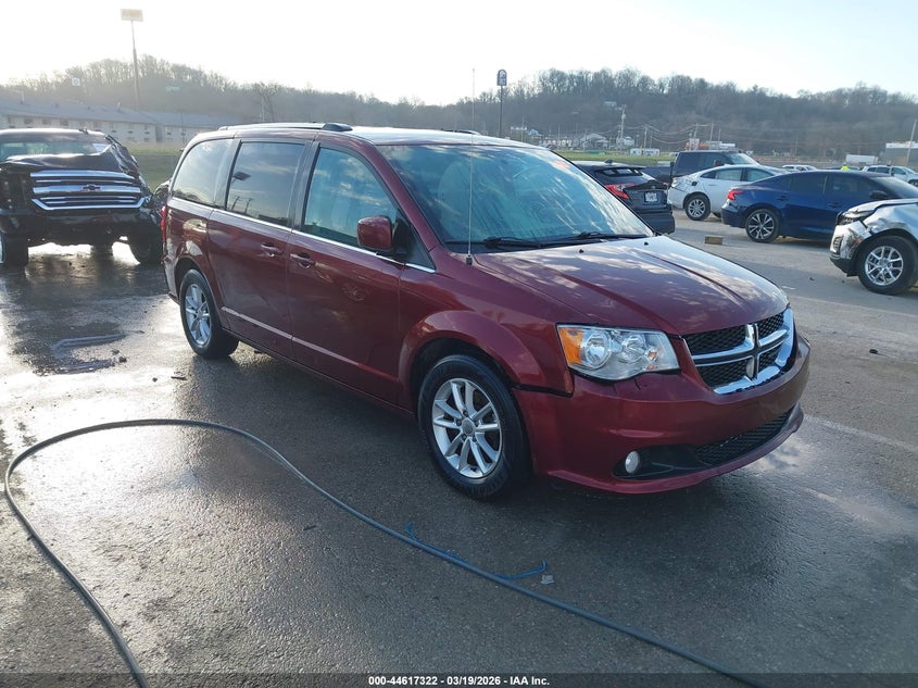 2C4RDGCG0JR267109 2018 Dodge Grand Caravan Sxt auction photo 1