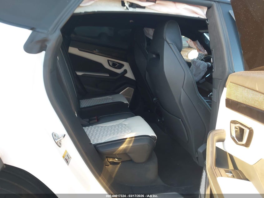 2022 LAMBORGHINI URUS auction photo 8