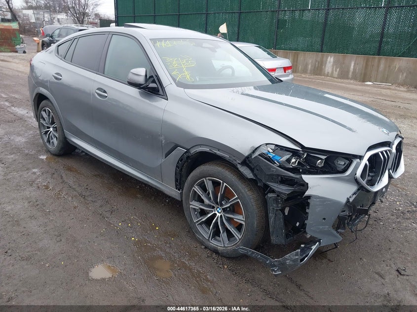 2025 BMW X6 xDrive40I