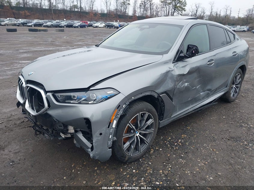 2025 BMW X6 xDrive40I
