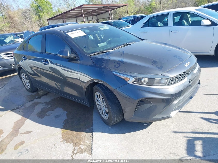 Vin: 3kpf24ad6ne502796, lot: 45114389, kia forte fe 2022 img_1