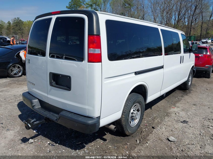 2022 Chevrolet Express Passenger Rwd 3500 Extended Wheelbase Ls