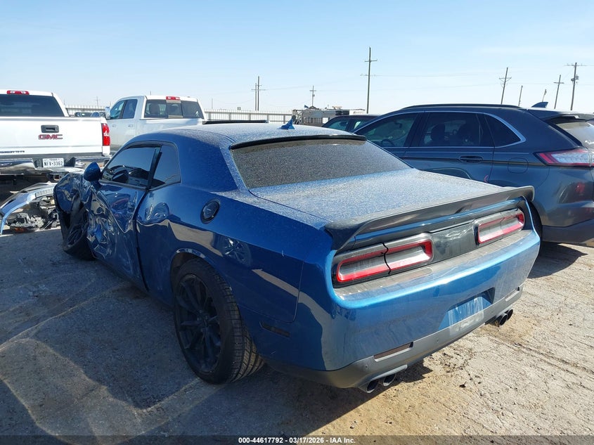 Vin: 2c3cdzbt1lh215503, lot: 45114770, dodge challenger r/t 20203