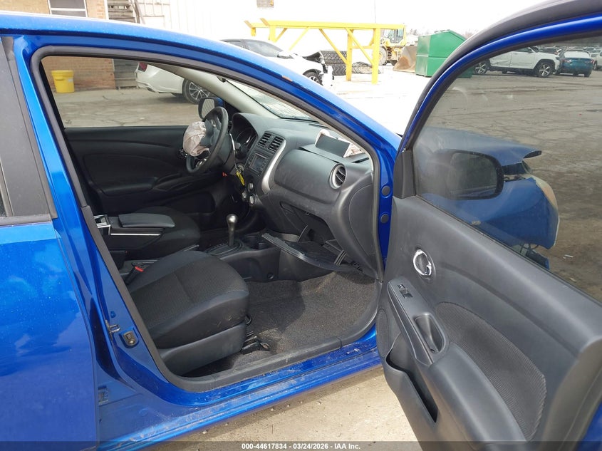 2012 Nissan Versa 1.6 Sl