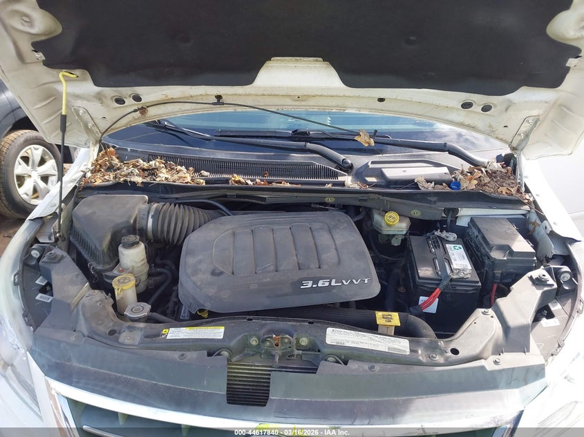 2012 Volkswagen Routan Se VIN: 2C4RVABG8CR393555 Lot: 44617840