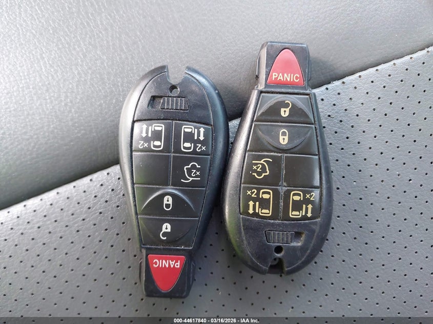 2012 Volkswagen Routan Se VIN: 2C4RVABG8CR393555 Lot: 44617840