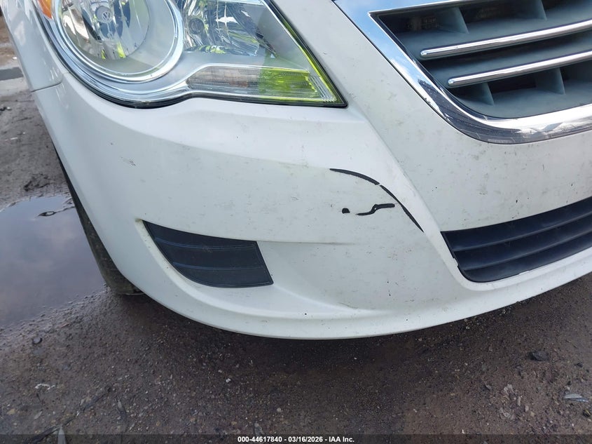 2012 Volkswagen Routan Se VIN: 2C4RVABG8CR393555 Lot: 44617840