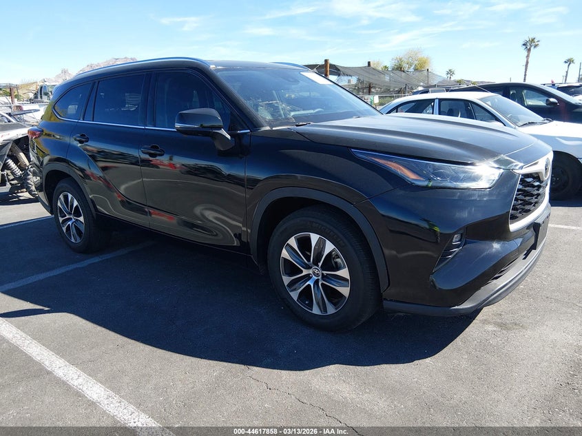 2021 Toyota Highlander Xle