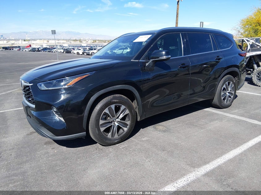 2021 Toyota Highlander Xle