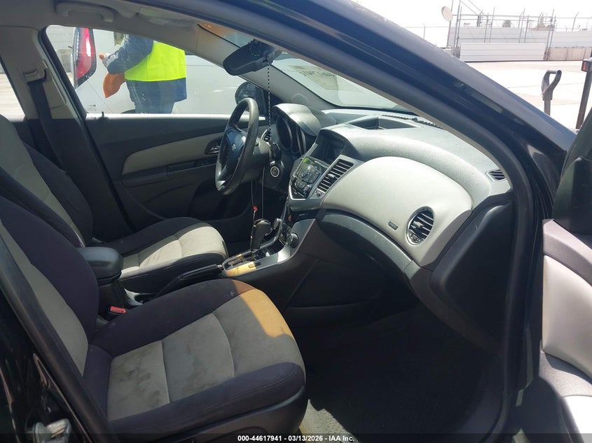 2012 Chevrolet Cruze Ls