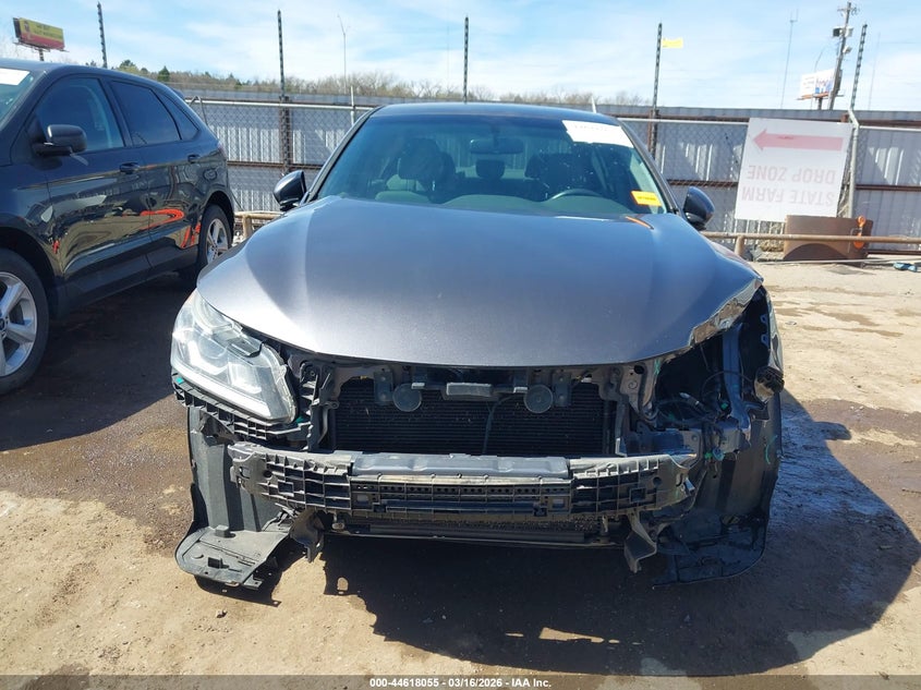 2017 HONDA ACCORD LX — Фото 12