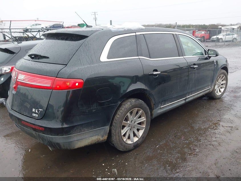 2015 Lincoln Mkt Livery