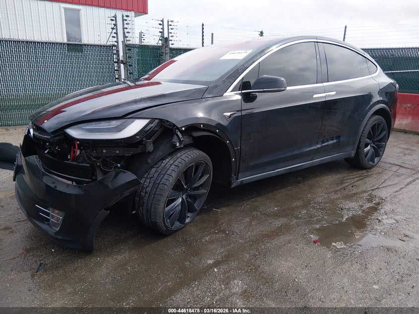 2020 Tesla Model X Long Range Dual Motor All-Wheel Drive/Long Range Plus Dual Motor All-Wheel Drive
