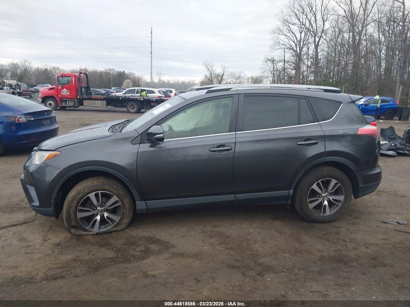 VIN: JTMWFREV3HJ144410 2017 TOYOTA RAV4 XLE