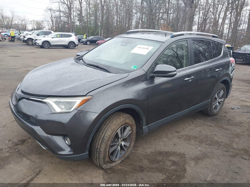 VIN: JTMWFREV3HJ144410 2017 TOYOTA RAV4 XLE