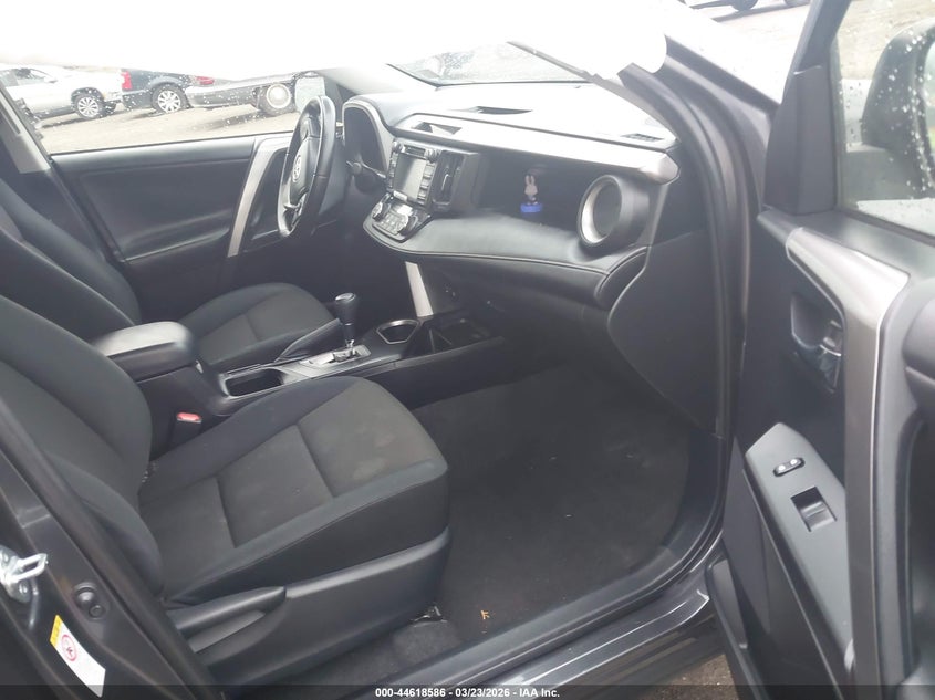 VIN: JTMWFREV3HJ144410 2017 TOYOTA RAV4 XLE