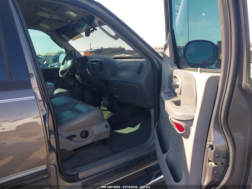 2002 Ford F-150 Lariat/Xlt