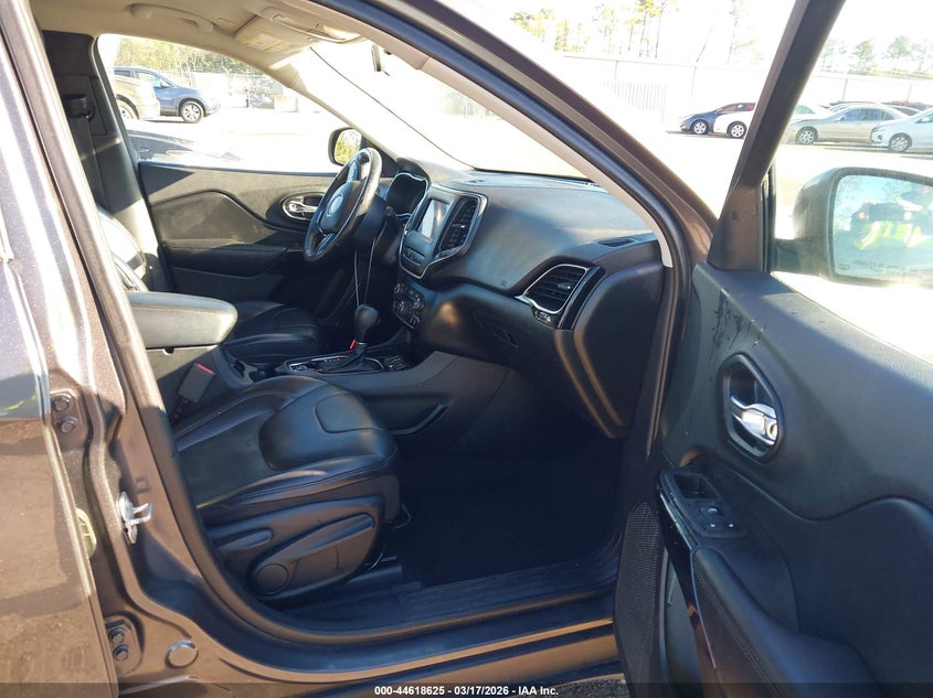 2019 Jeep Cherokee Altitude Fwd