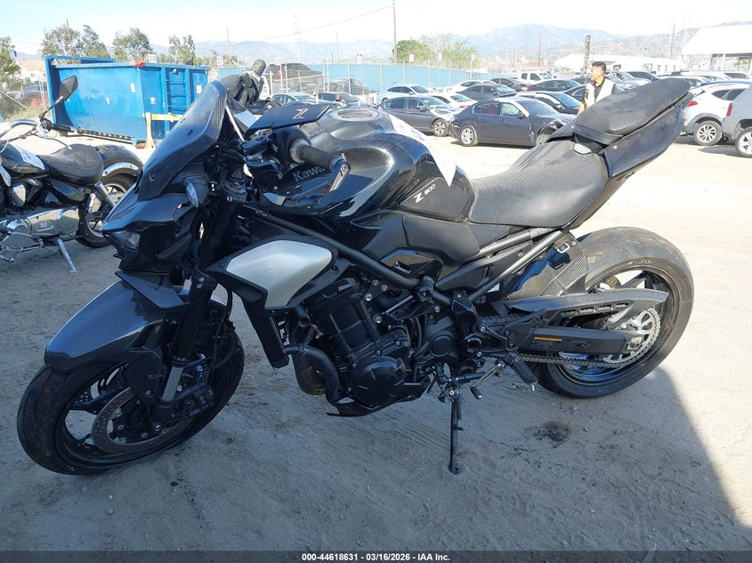 2025 Kawasaki Zr900 S VIN: ML5ZRDS18SDA00623 Lot: 44618631