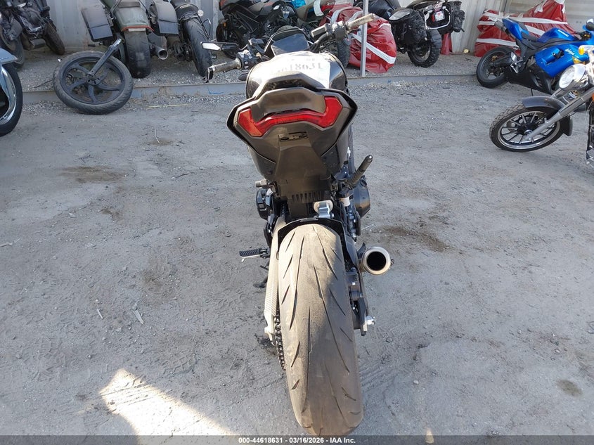 2025 Kawasaki Zr900 S VIN: ML5ZRDS18SDA00623 Lot: 44618631