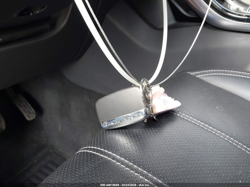 2019 Land Rover Range Rover Velar P250 S VIN: SALYB2EX1KA783348 Lot: 44618689