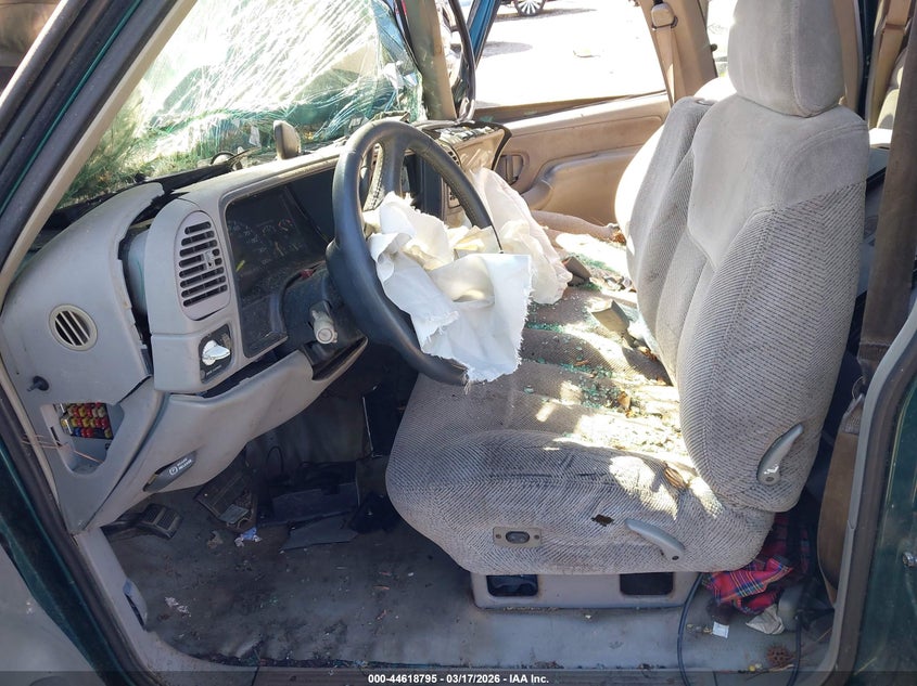 1998 CHEVROLET C1500 auction photo 8