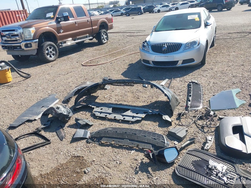 2018 Land Rover Range Rover Velar P380 Se R-Dynamic VIN: SALYL2RV0JA730256 Lot: 44618827