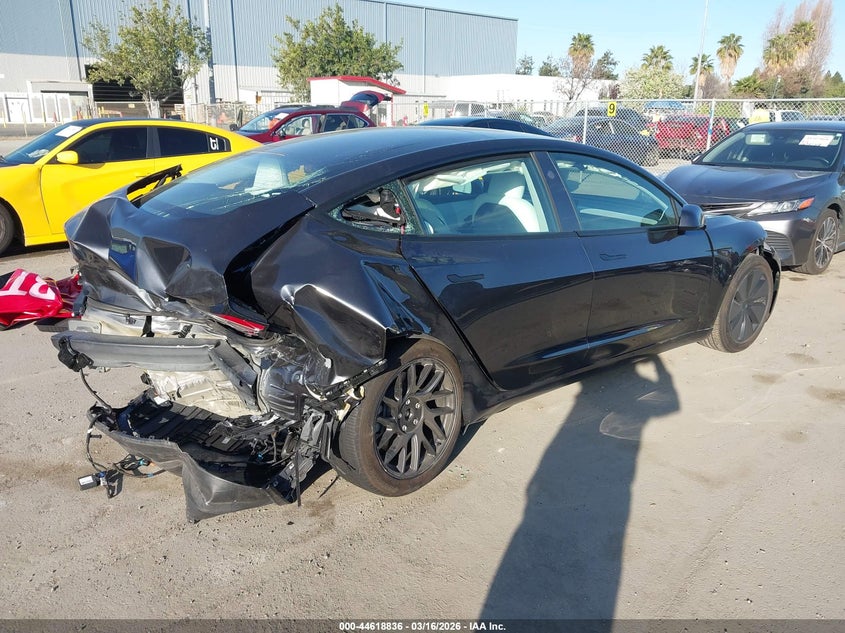 2025 Tesla Model 3 Long Range Rear-Wheel Drive/Standard Rear-Wheel Drive