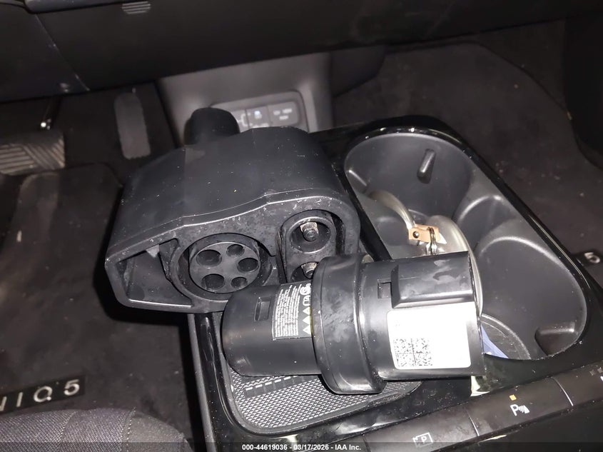 2025 Hyundai Ioniq 5 Se Standard Range VIN: 7YAKM4DB3SY014715 Lot: 44619036