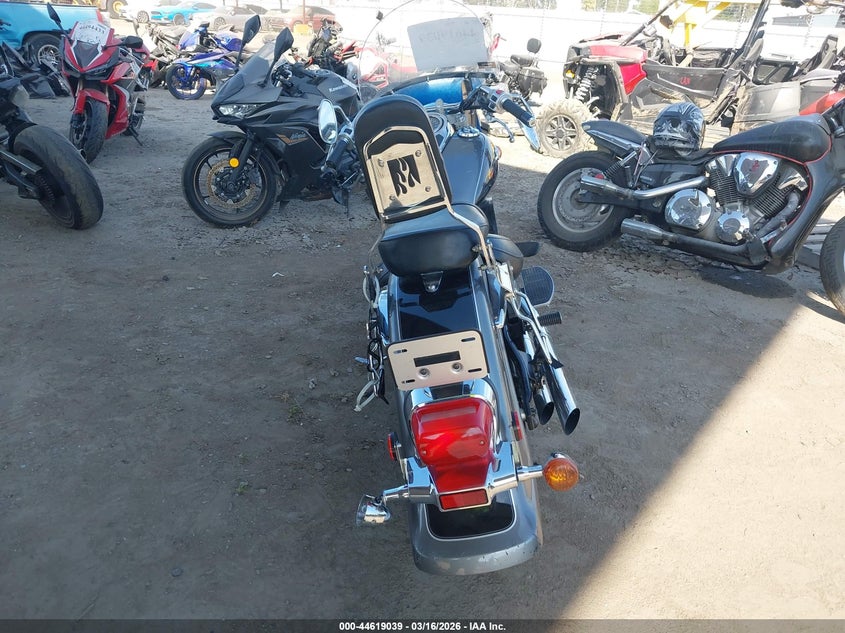 2005 Suzuki C50 VIN: JS1VS55A352103787 Lot: 44619039