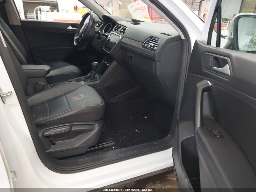 2021 Volkswagen Tiguan 2.0T Se/2.0T Se R-Line Black/2.0T Sel