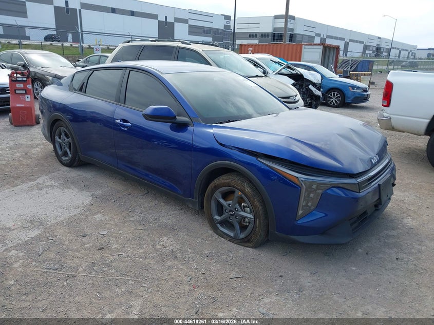 2025 KIA K4 LXS