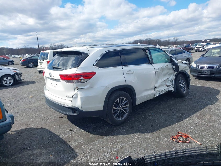 2018 Toyota Highlander Xle